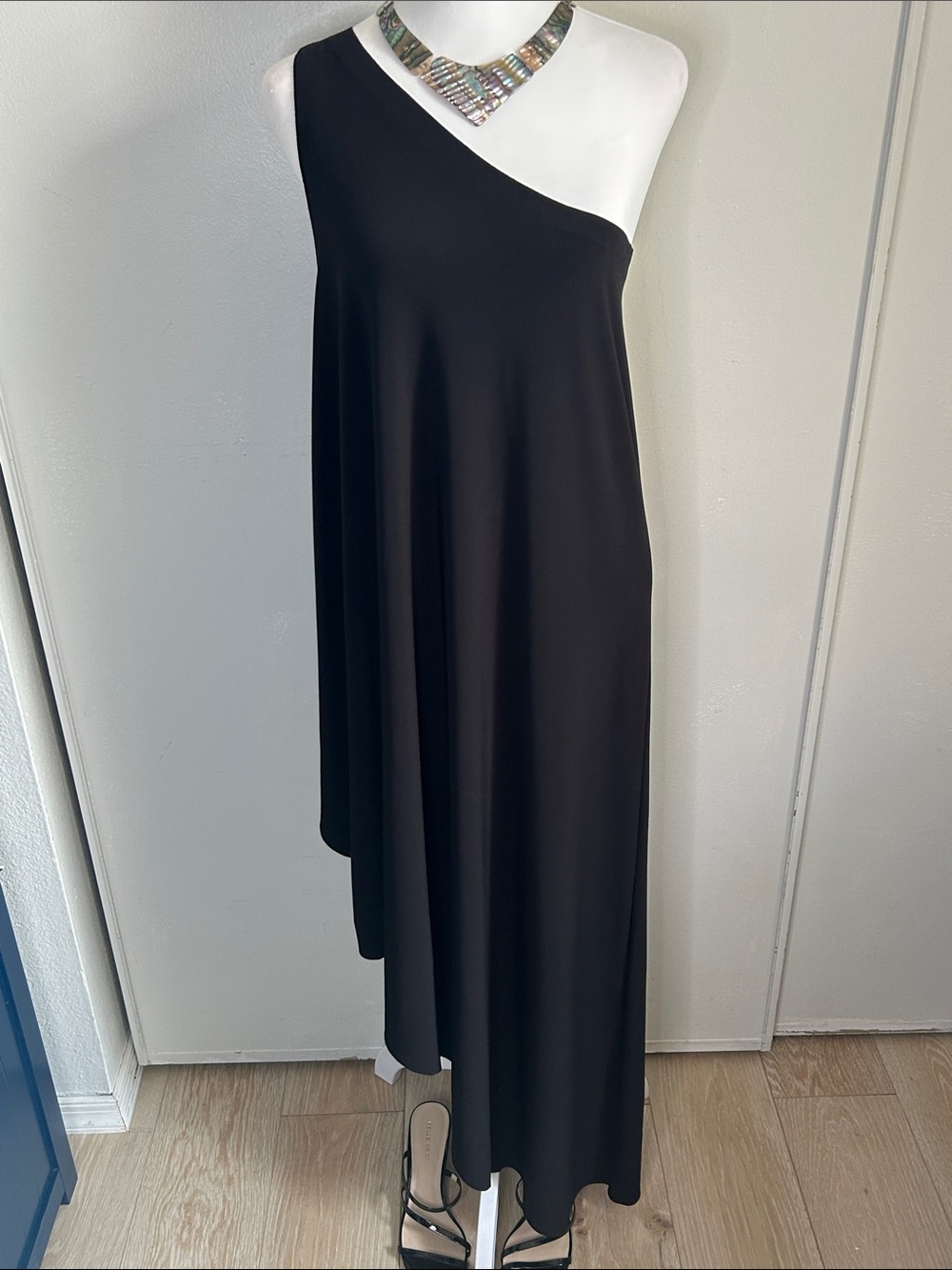 Norma Kamali Black Asymmetrical One-Shoulder Cocktail All Occassion Dress